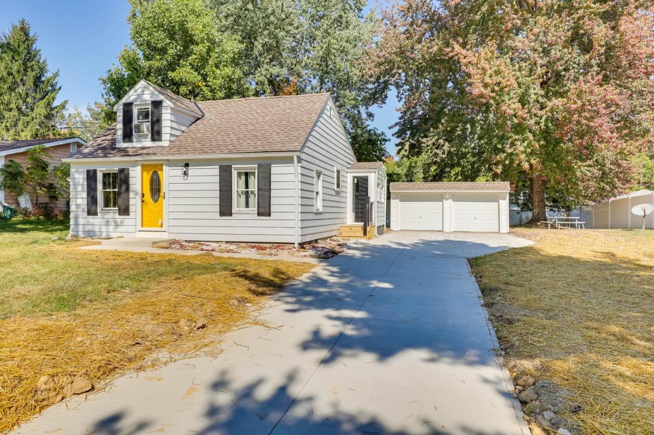 Modern Northfield Cottage With Yard! Εξωτερικό φωτογραφία