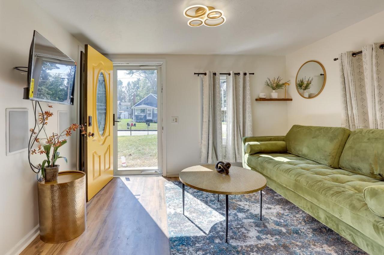 Modern Northfield Cottage With Yard! Εξωτερικό φωτογραφία