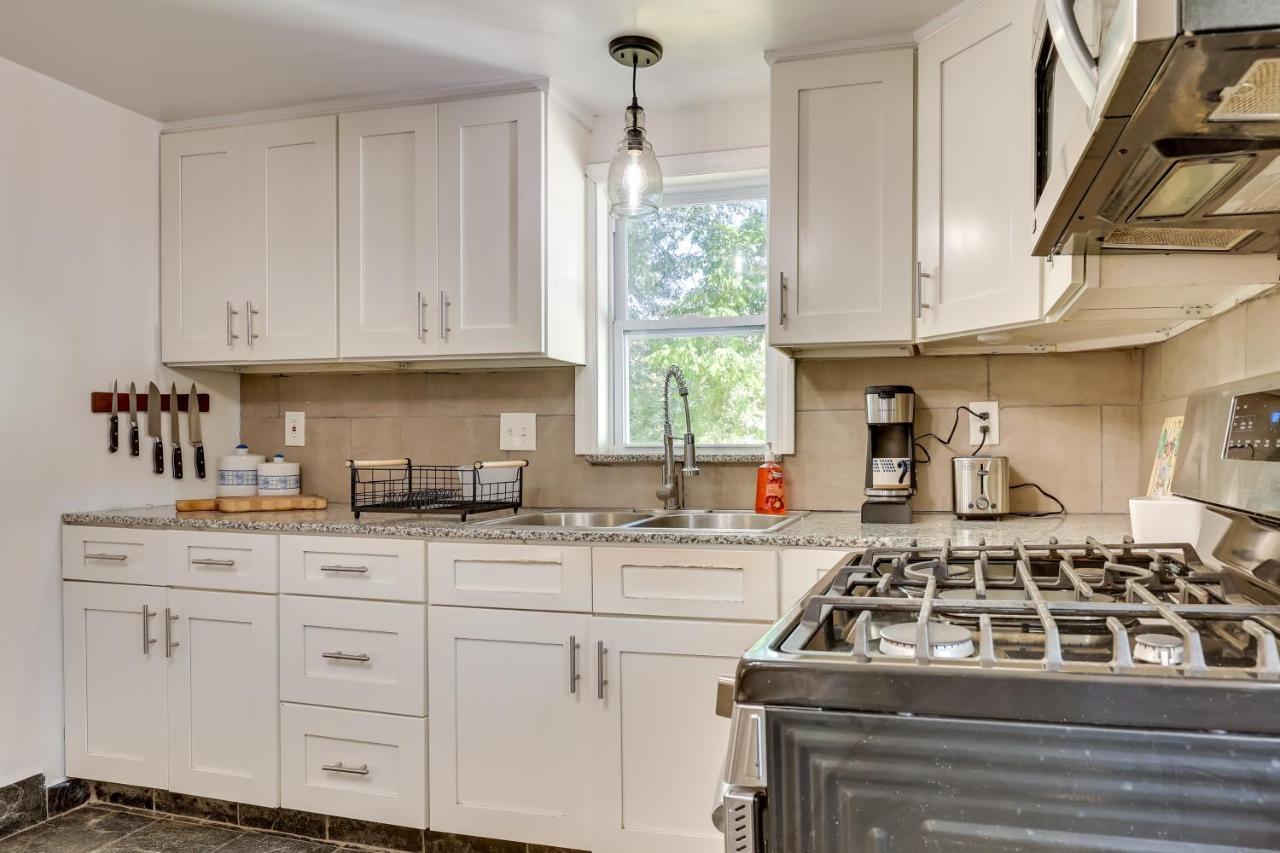 Modern Northfield Cottage With Yard! Εξωτερικό φωτογραφία